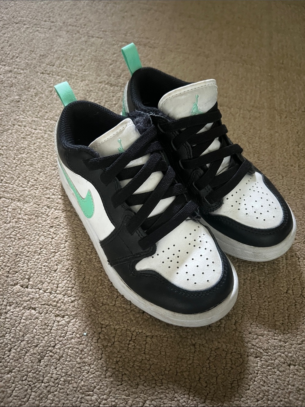 Jordan Kids Black and White Sneakers with Mint Accent